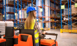 wyposażenie magazynu