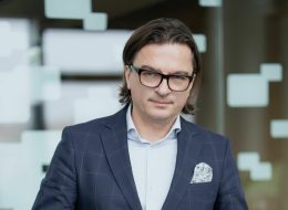 tomasz-pyka-z-awansem-w-strukturach-db-schenker